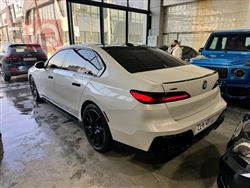 بي ام دبليو الفئة 7